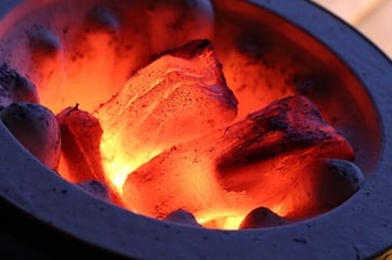Molten iron pour from ladle into melting furnace ; foundry porcess